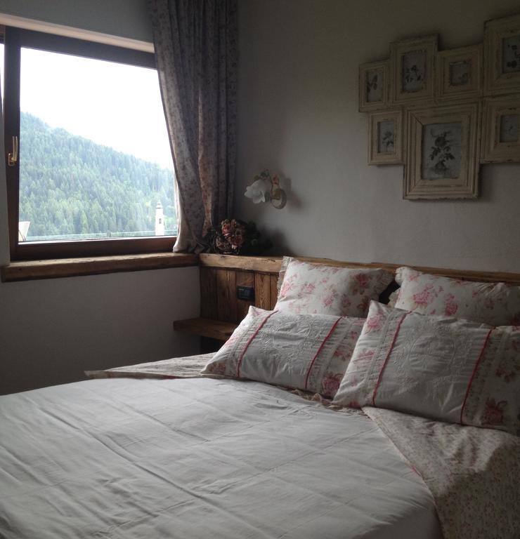 Fra Rose E Mughi Bed and Breakfast Domegge di Cadore Habitación foto